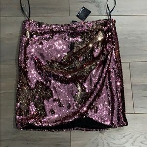 Short pink skirt- new